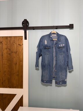IVIVI S/M Oversized Distressed Long Denim Jacket